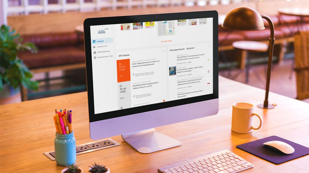 Startseite PR-Desk auf Monitor